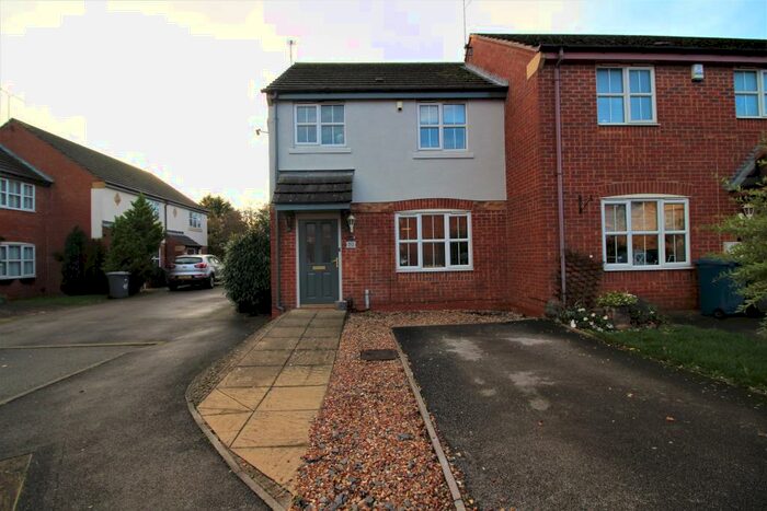 3 Bedroom Semi-Detached House To Rent In Hudson Way, Radcliffe-On-Trent, NG12