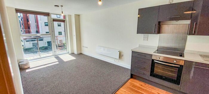 1 Bedroom Flat To Rent In Woden Street, Salford, M5