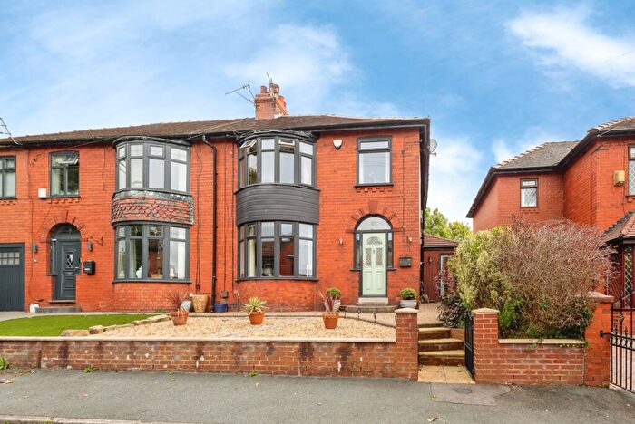 3 Bedroom Semi Detached House For Sale In Sunnyside Grove, Ashton-Under-Lyne, Lancashire, OL6