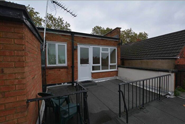 2 Bedroom Apartment To Rent In Queensway, Milton Keynes, MK2