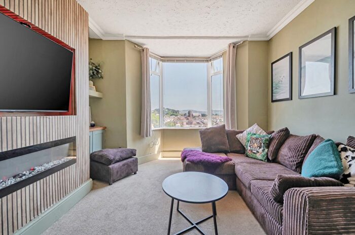 3 Bedroom End Of Terrace House For Sale In Colley End Road, Paignton, TQ3