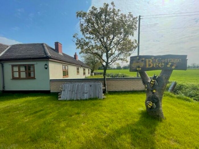 3 Bedroom Detached Bungalow To Rent In Honey Bee Cottage, Horncastle, LN9