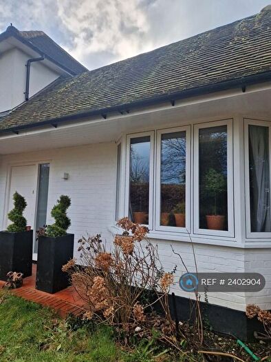 Studio To Rent In York Lodge, Sutton, SM2