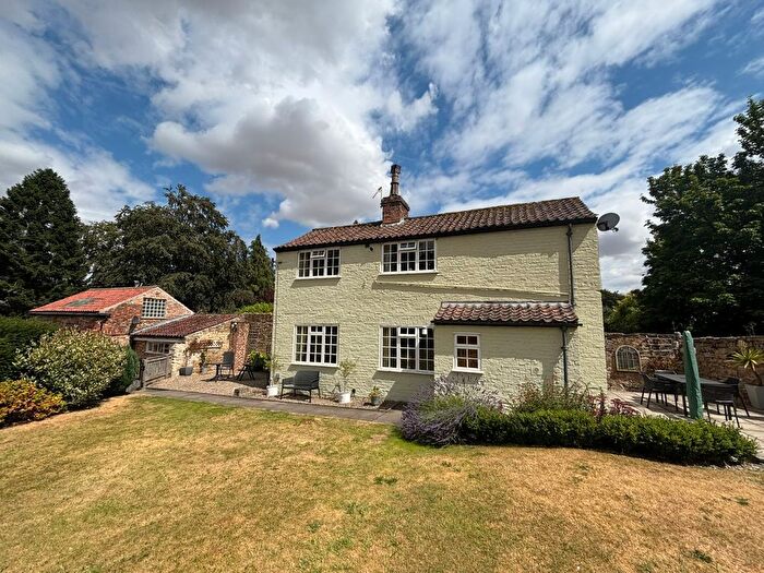2 Bedroom Detached House To Rent In Minster Road, Ripon, North Yorkshire, HG4