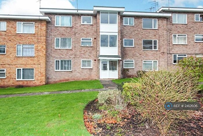 2 Bedroom Maisonette To Rent In Simon Close, Nuneaton, CV11