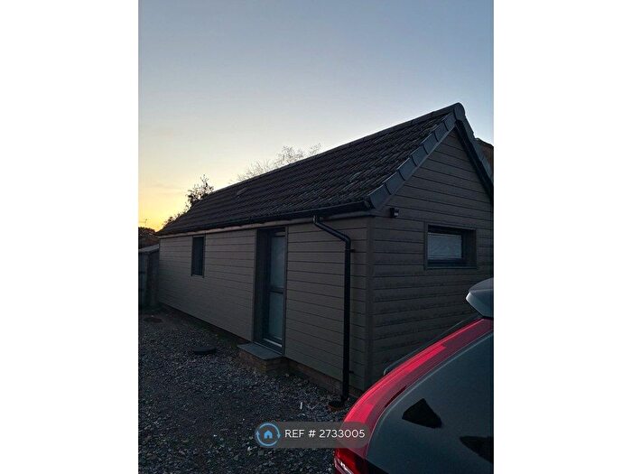 1 Bedroom Flat To Rent In Cresswell Avenue, Taunton, TA2