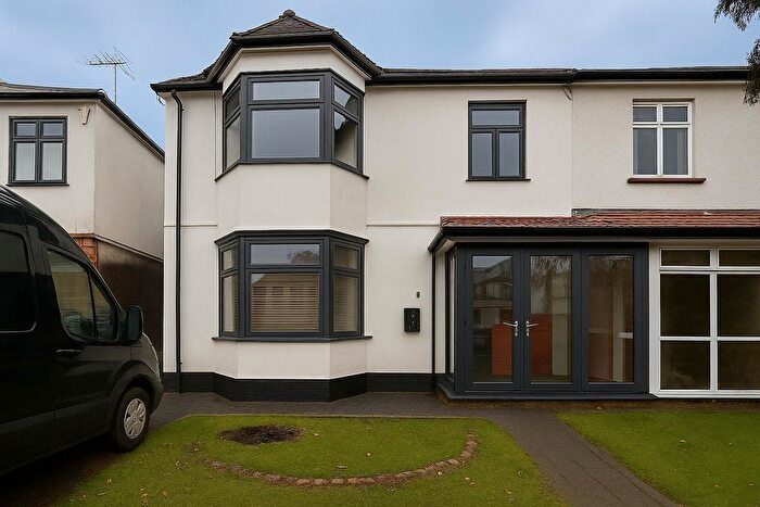 8 Bedroom Semi Detached House For Sale In Tillotson Road, Ilford, IG1