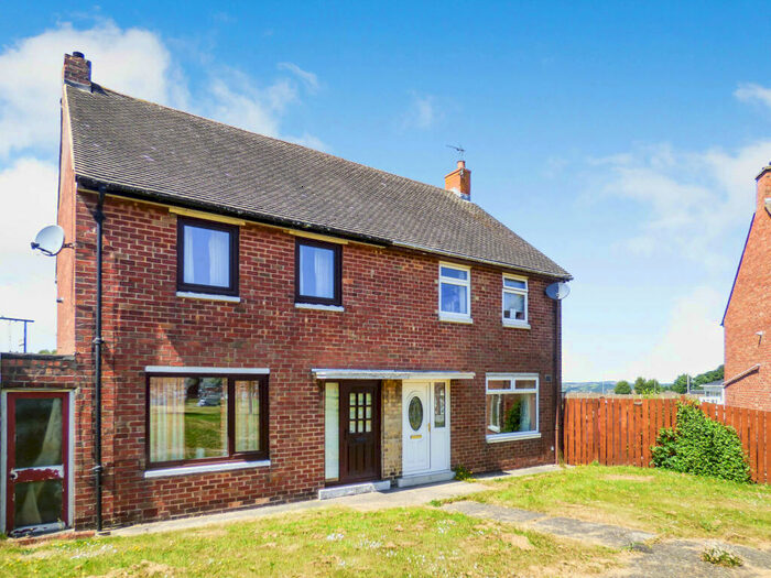 3 Bedroom Semi-Detached House For Sale In Lambton Gardens, Burnopfield, Newcastle Upon Tyne, Durham, NE16