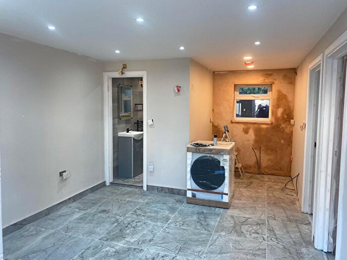 2 Bedroom Flat To Rent In Lady Margaret Road, Southall, UB1