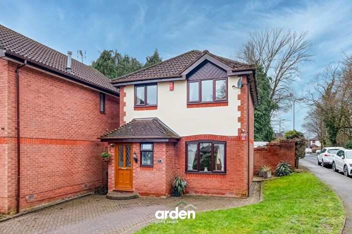 3 Bedroom Detached House For Sale In Bartley Woods, Birmingham, B32