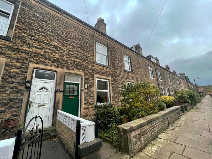 3 Bedroom Terraced House To Rent In Myrtle Avenue, Bingley BD16