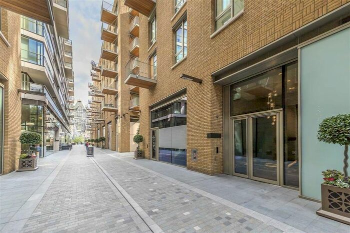2 Bedroom Flat To Rent In Duchess Walk, London, SE1