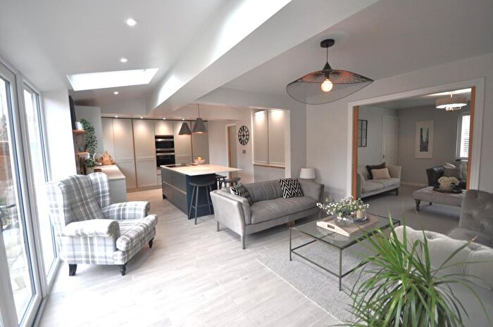 3 Bedroom Detached House For Sale In Hedgerow Lane, Mawsley Village, NN14