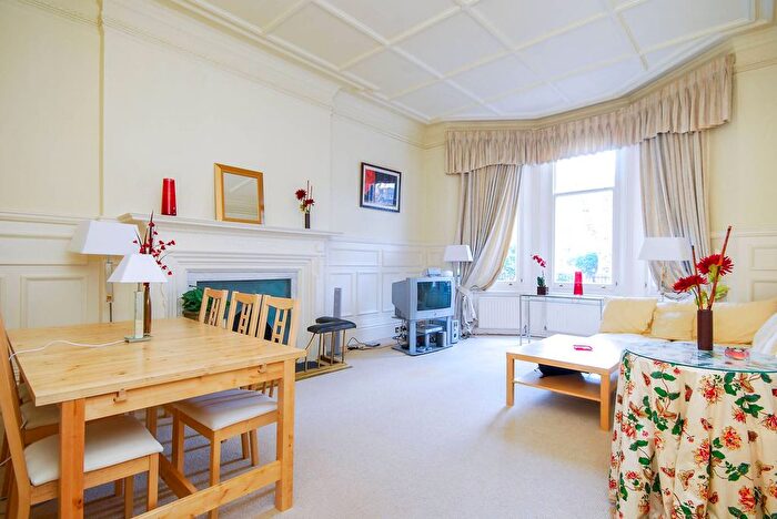 1 Bedroom Flat To Rent In Bramham Gardens, Earls Court, London, SW5