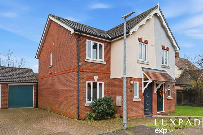 3 Bedroom Bungalow For Sale In Petronius Way, Highwoods, Colchester, CO4