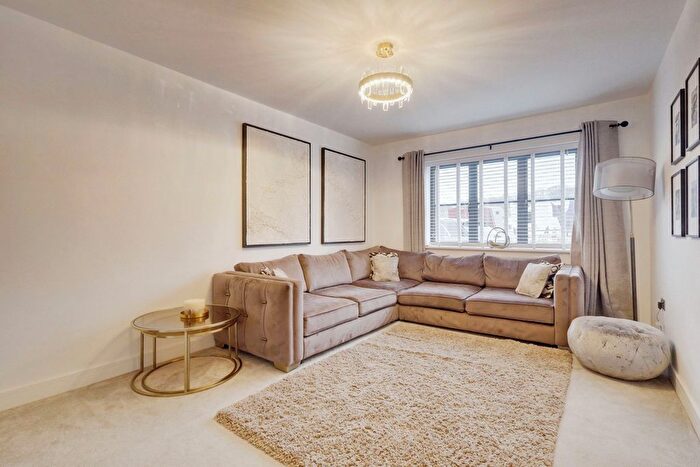 4 Bedroom Detached House For Sale In Great Burches Road, Benfleet, SS7