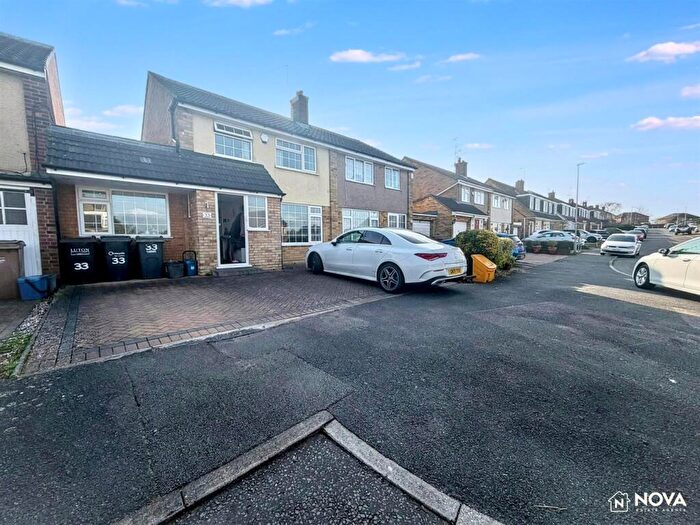 3 Bedroom Semi-Detached House To Rent In Hasketon Drive, Luton, LU4