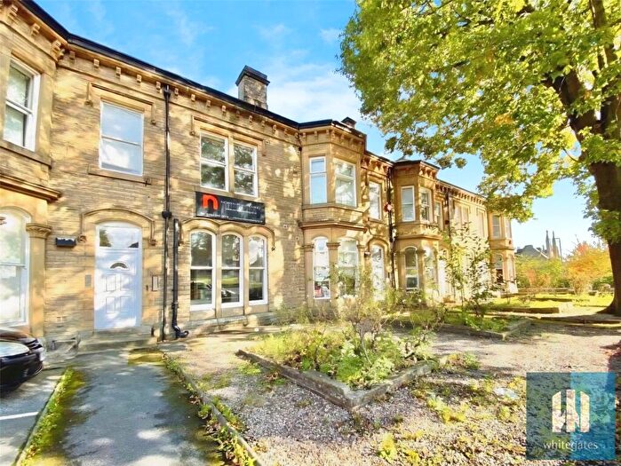 1 Bedroom Penthouse To Rent In Highfields Road, Highfields, Huddersfield, HD1
