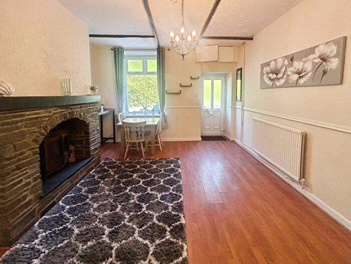 2 Bedroom Property To Rent In Mill Terrace, Glynneath, Neath, SA11