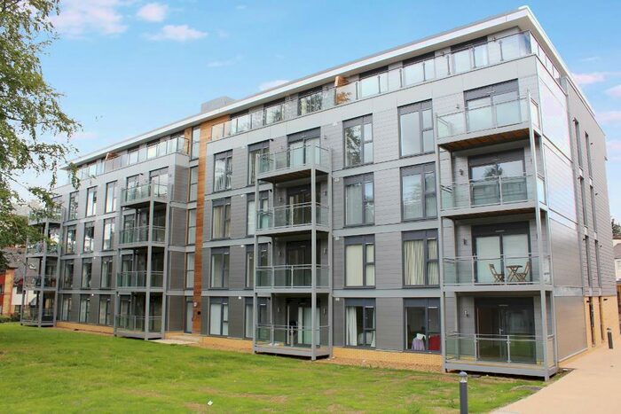 2 Bedroom Flat To Rent In Newsom Place, St Peters Road, St Albans, AL1