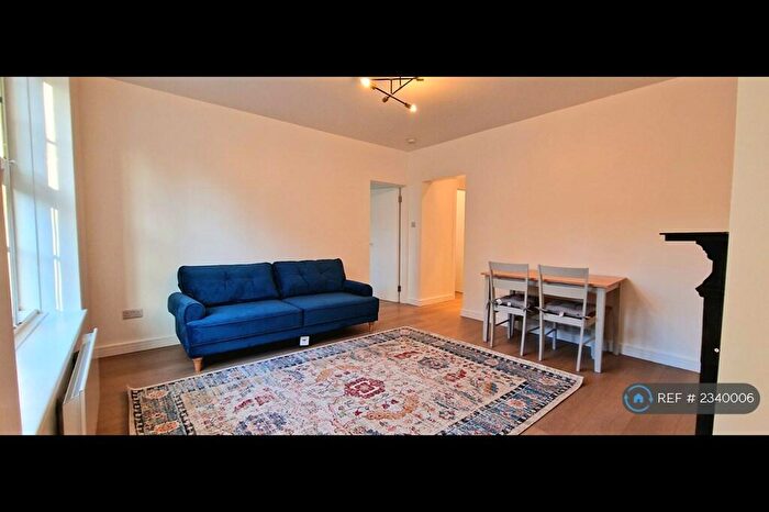 2 Bedroom Flat To Rent In Cardiff House, London, SE15