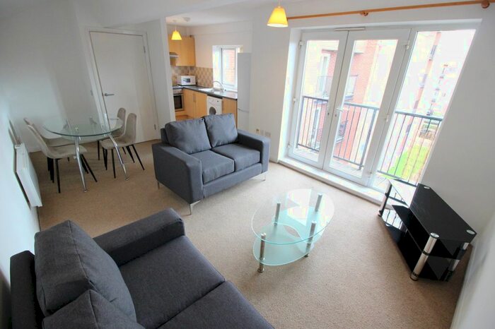 2 Bedroom Flat To Rent In City Link, Hessel Street, Salford M50