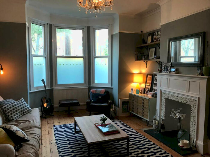 2 Bedroom Apartment To Rent In Oliver Avenue, London, SE25