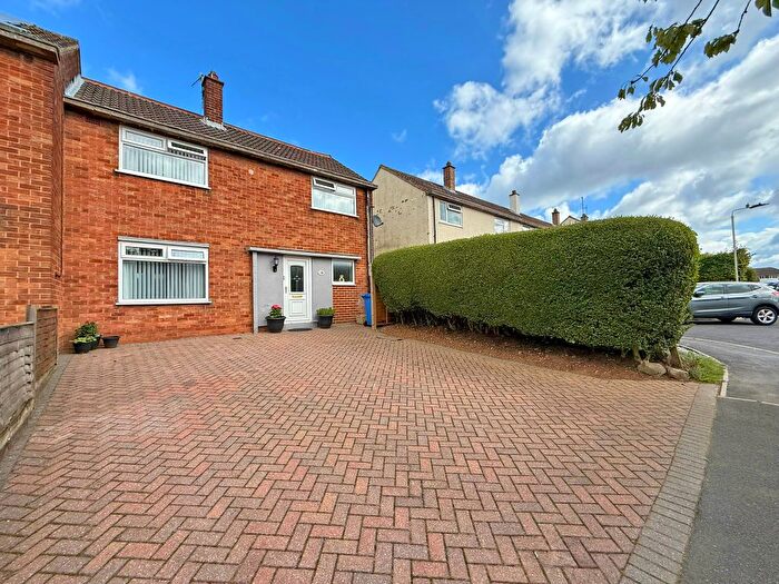 3 Bedroom Semi-Detached House For Sale In Northwold Road, Eastfield, Scarborough, YO11