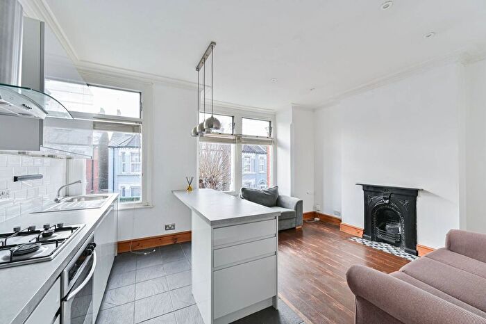 2 Bedroom Flat For Sale In Warren Road, Colliers Wood, London, SW19