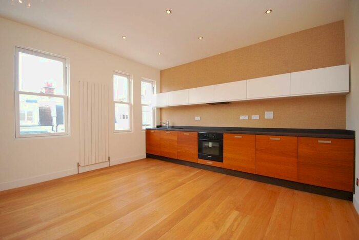 1 Bedroom Flat To Rent In Dancer Road, Parsons Green, London, SW6