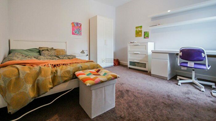 5 Bedroom Terraced House To Rent In Bournbrook Road, Selly Oak, Birmingham, B29