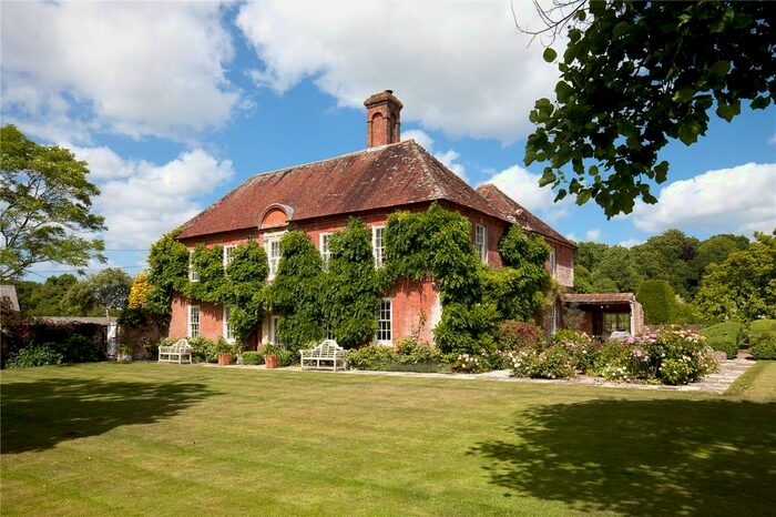 6 Bedroom Detached House For Sale In North Gorley, Fordingbridge, Hampshire, SP6