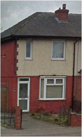 3 Bedroom Semi-Detached House To Rent In Leeds Road, Huddersfield, HD2