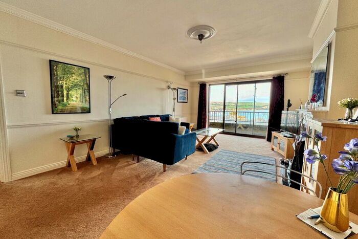 2 Bedroom Flat For Sale In Park Road, Swanage, BH19