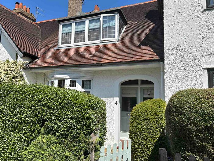 2 Bedroom Terraced House To Rent In Rosebery Road, Bushey, WD23