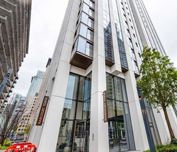 2 Bedroom Apartment To Rent In Marsh Wall, London, E14