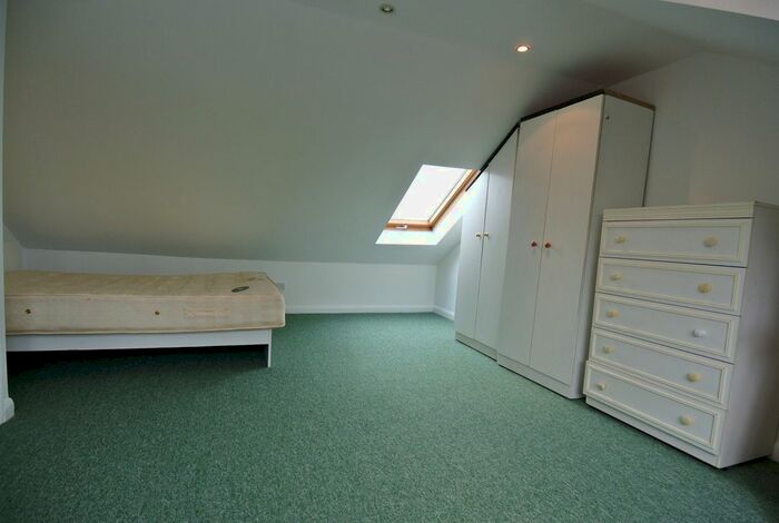 3 Bedroom Flat To Rent In Dudden Hill Lane, Dollis Hill, NW10