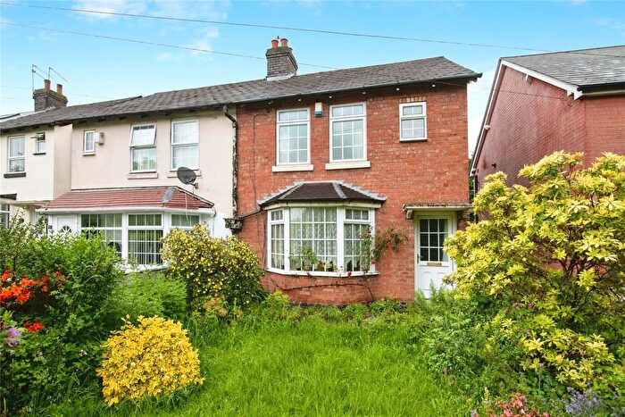 3 Bedroom Semi-Detached House For Sale In Holloway Lane, Redditch, Worcestershire, B98