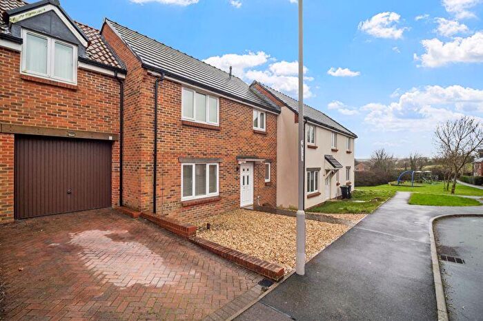 3 Bedroom Terraced House For Sale In Westmacott Road, Weymouth, DT3