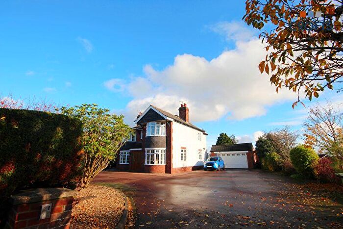4 Bedroom Detached House To Rent In South Street, Keelby, DN41