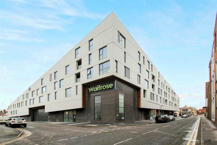 1 Bedroom Flat To Rent In Leapale Lane, Guildford, GU1