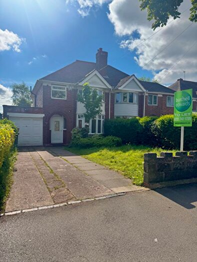 3 Bedroom Property To Rent In Lyndon Road, Solihull, B92