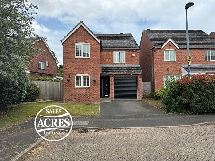 3 Bedroom Detached House For Sale In Farm House Lane, Four Oaks, Sutton Coldfield, B75