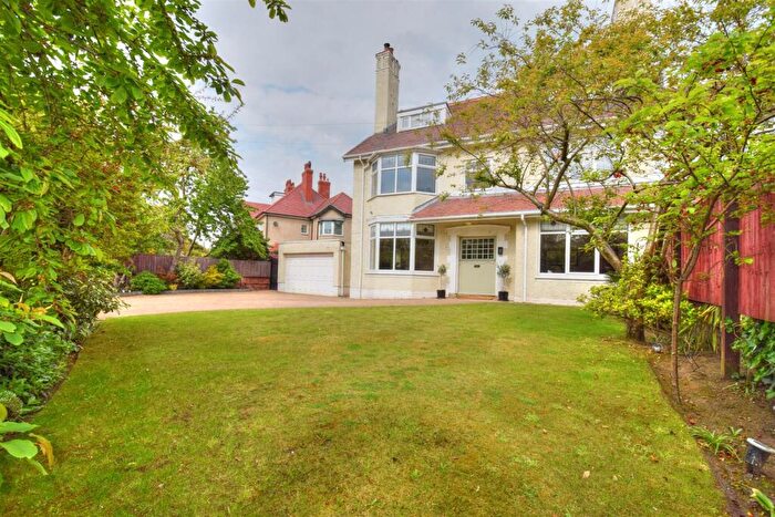 6 Bedroom Semi Detached House For Sale In Agnes Road, Liverpool, L23