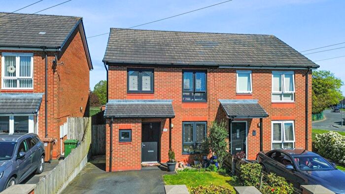 3 Bedroom Semi Detached House For Sale In Yewdale Avenue, St. Helens, WA11