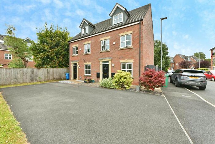 3 Bedroom Semi-Detached House For Sale In Worcester Avenue, Manchester, M23