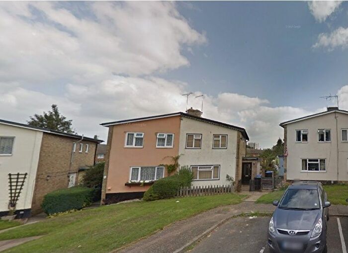 4 Bedroom End Of Terrace House To Rent In Briars Close, Hatfield, AL10