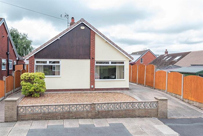 4 Bedroom Detached Bungalow For Sale In Kirkham Close, Leyland, PR25
