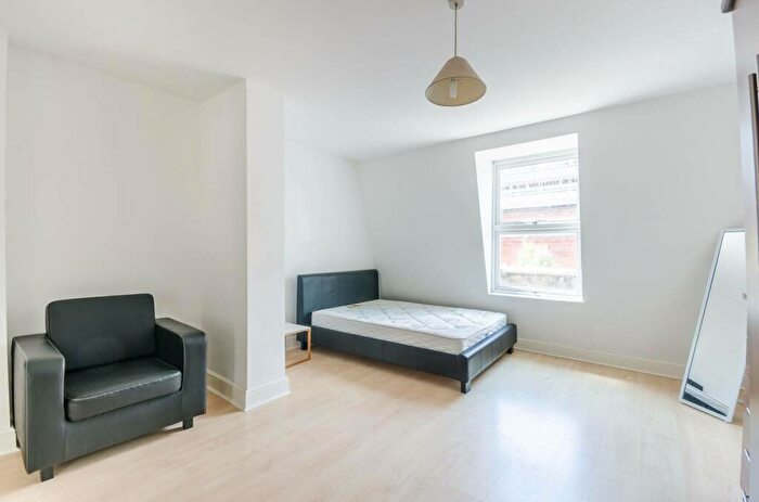 2 Bedroom Flat To Rent In Boston Place, Marylebone, London, NW1