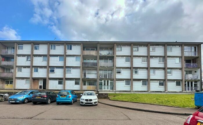 2 Bedroom Flat To Rent In Sinclair Park, The Murray, East Kilbride, G75